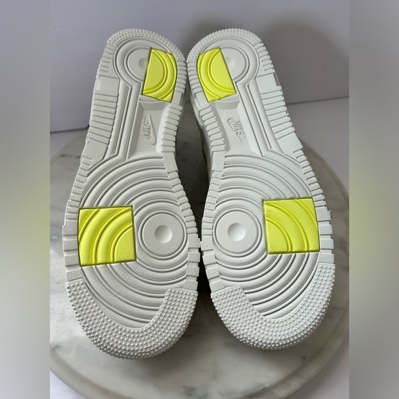 BRAND NEW IN BOX Nike Air Force 1 Pixel SE - WOMENS Size 9.0 US - leopard print - Picture 4 of 11